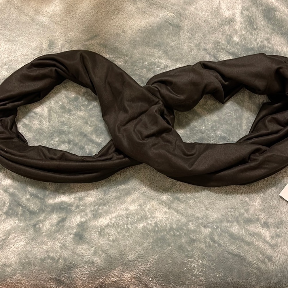 Beyond Yoga Infinity Scarf
